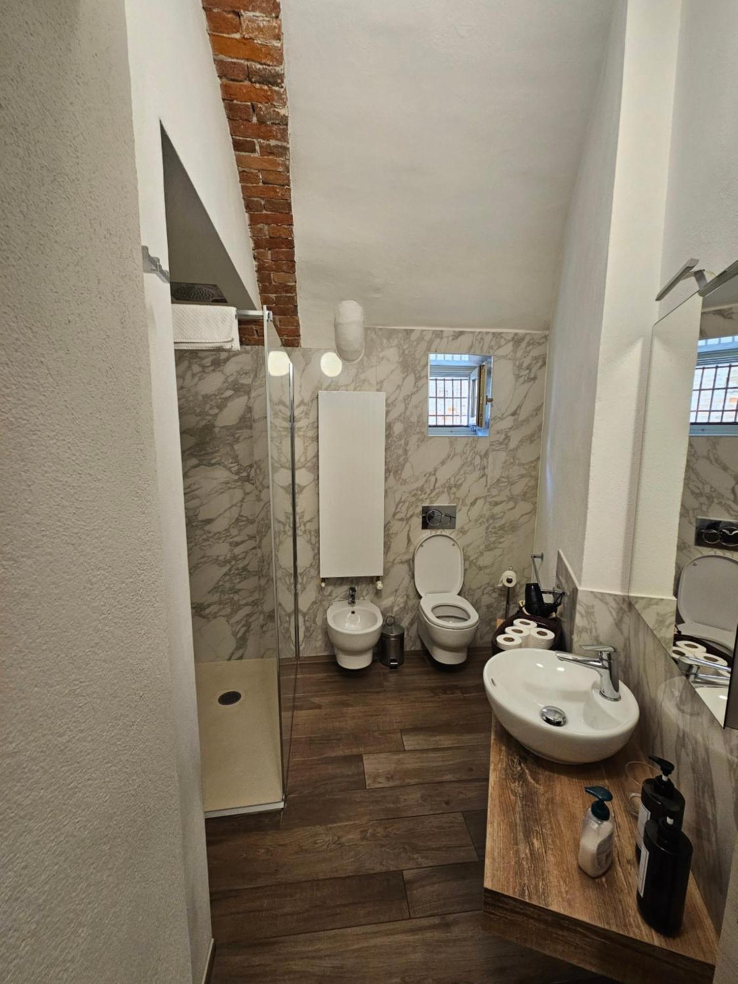 Bilocale In Centro Storico! Apartment Алба Екстериор снимка